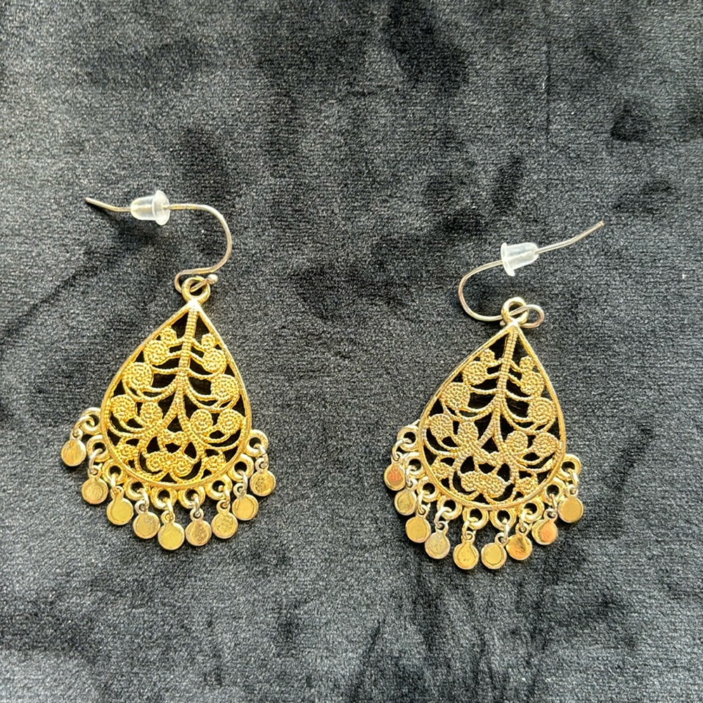 Chandelier earrings gold tone excellent condition